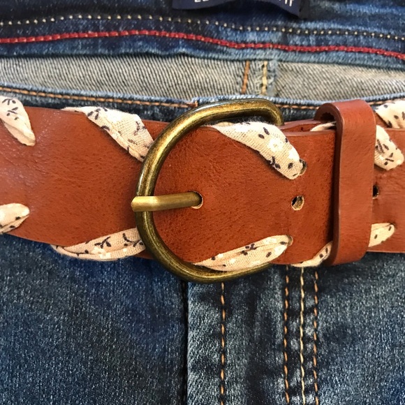 Wallflower Bermuda Shorts NEW Womens Plus Size 20 Denim Blue Legendary Fit Belt - Picture 9 of 10